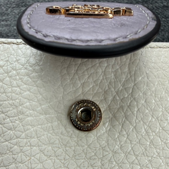 Coach Cream and Lavender Accordion Card Case In Colorblock CA765 - Picture 11 of 14